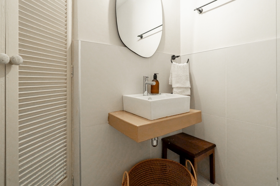 To Let 2 Bedroom Property for Rent in Camps Bay Western Cape